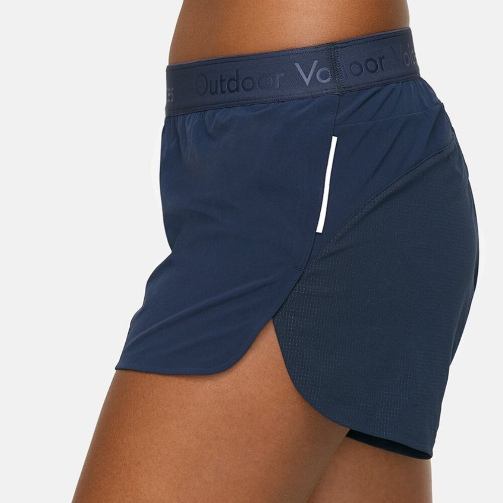 Outdoor Voices Run Short in Navy